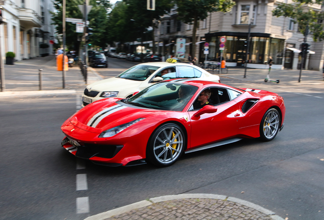 Ferrari 488 Pista