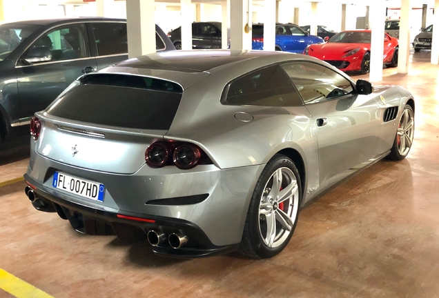 Ferrari GTC4Lusso