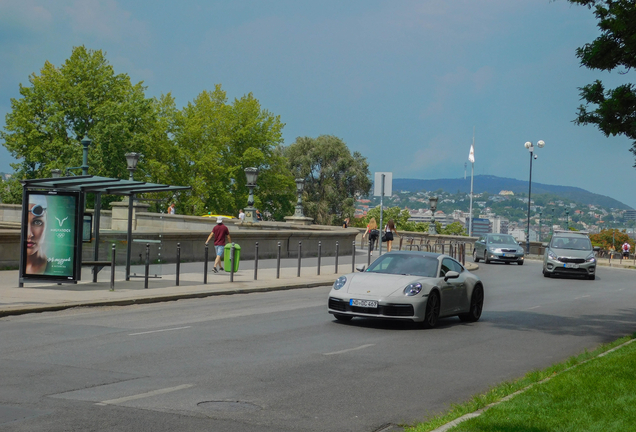 Porsche 992 Carrera 4S