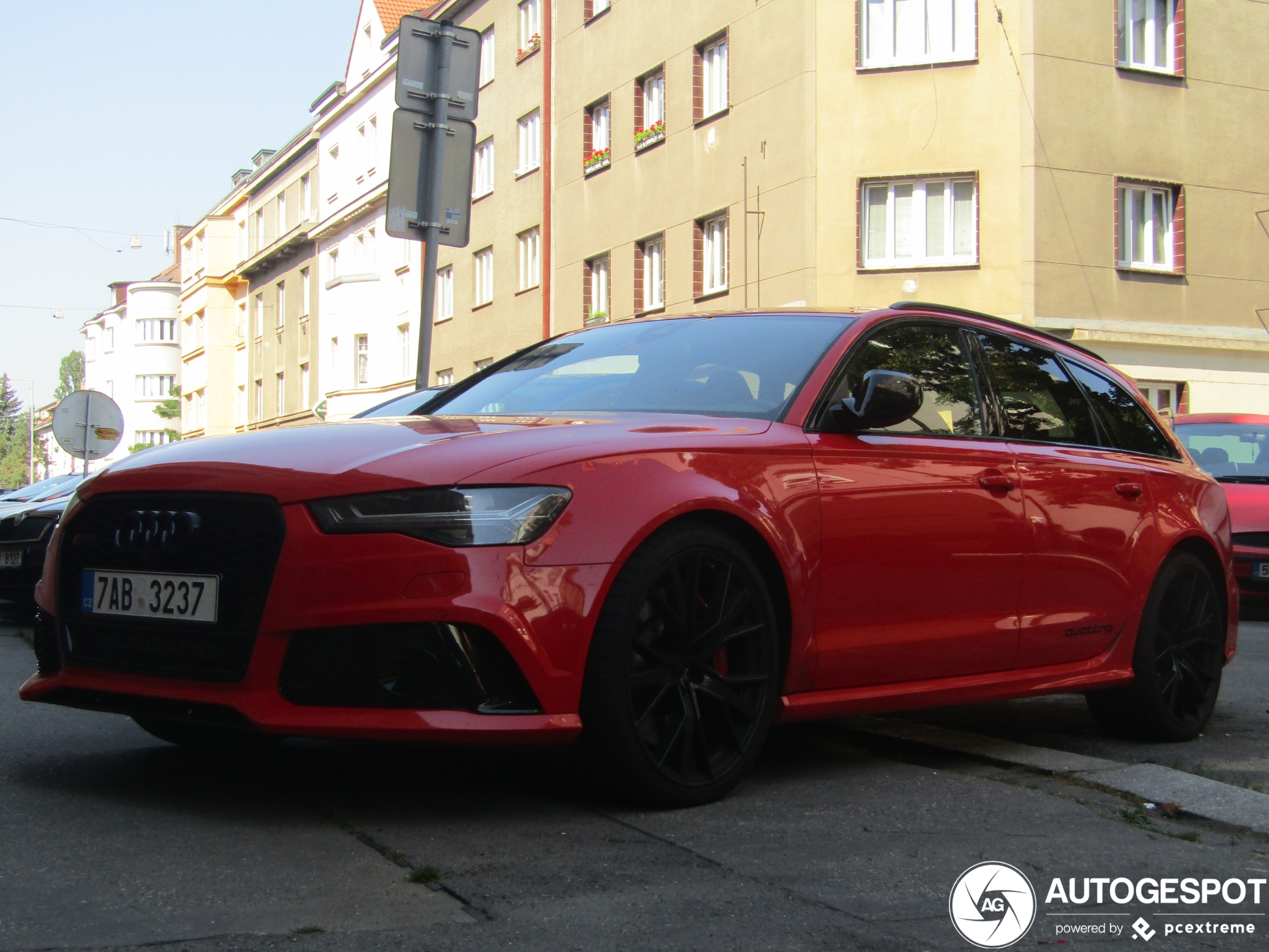 Audi RS6 Avant C7 2015