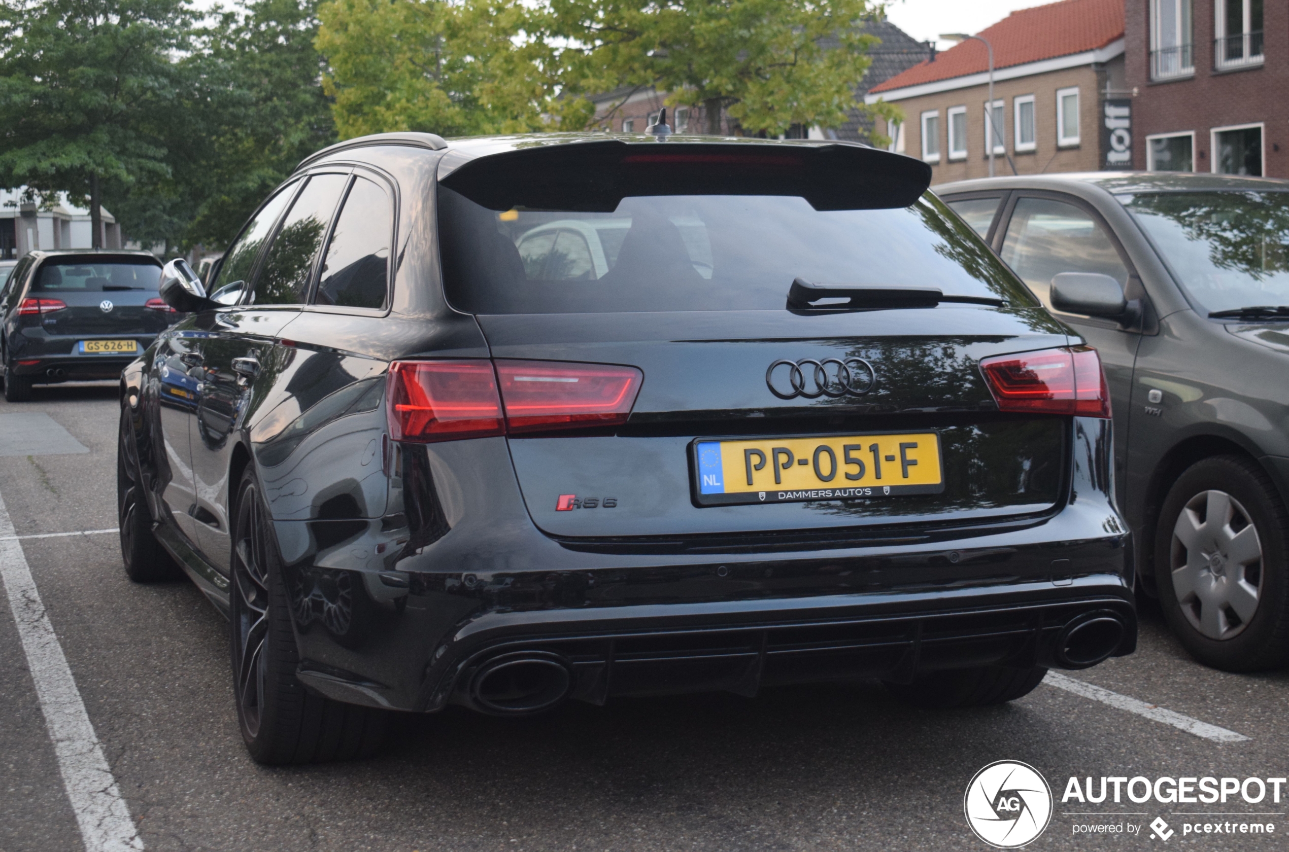 Audi RS6 Avant C7 2015