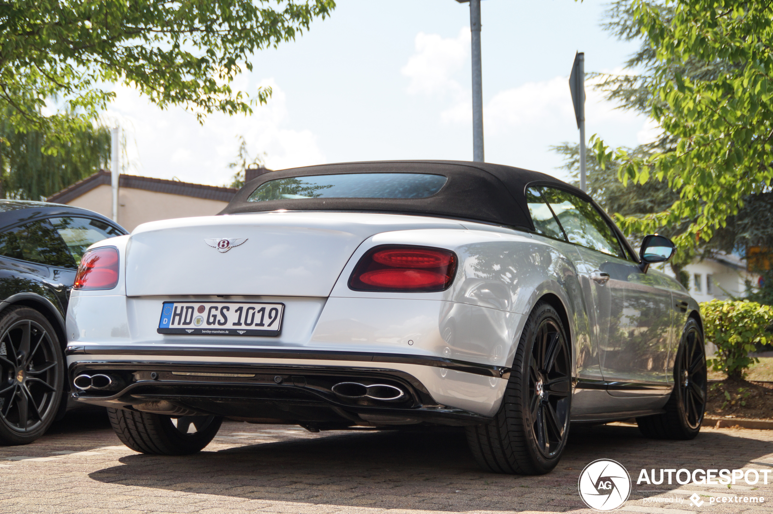 Bentley Continental GTC V8 S 2016 Black Edition