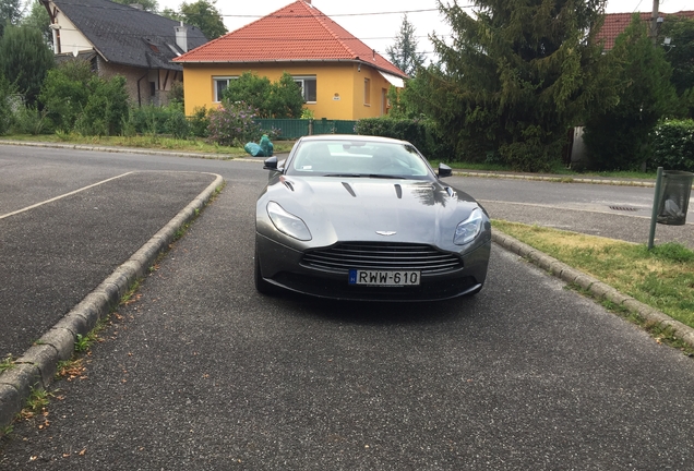 Aston Martin DB11