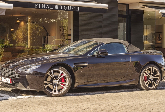 Aston Martin V8 Vantage Roadster 2012