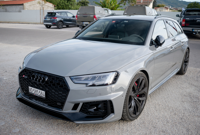 Audi RS4 Avant B9