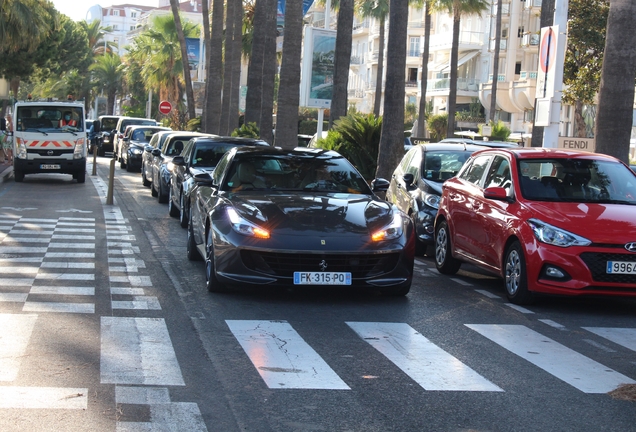 Ferrari GTC4Lusso