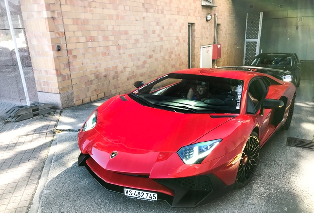 Lamborghini Aventador LP750-4 SuperVeloce