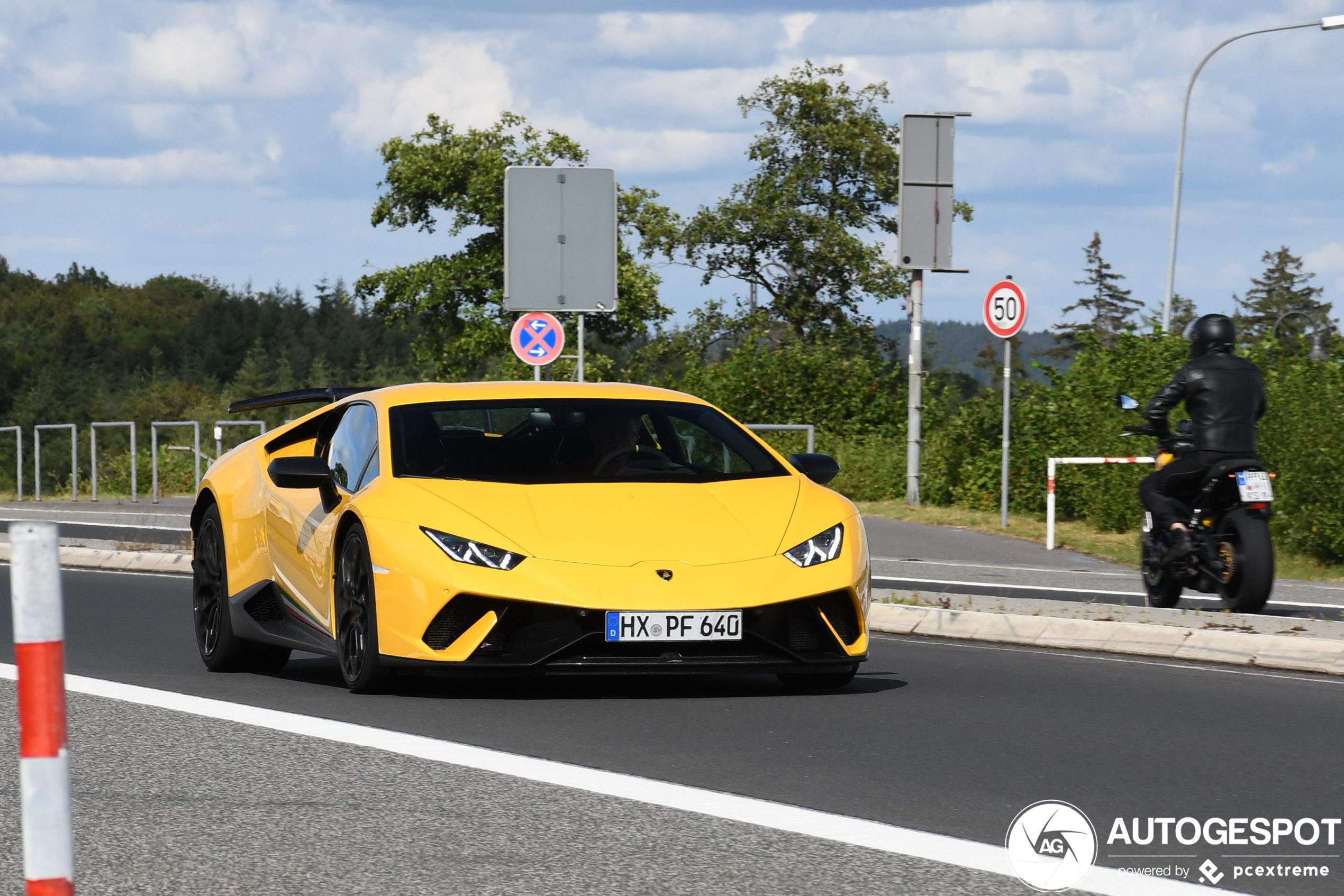 Lamborghini Huracán LP640-4 Performante