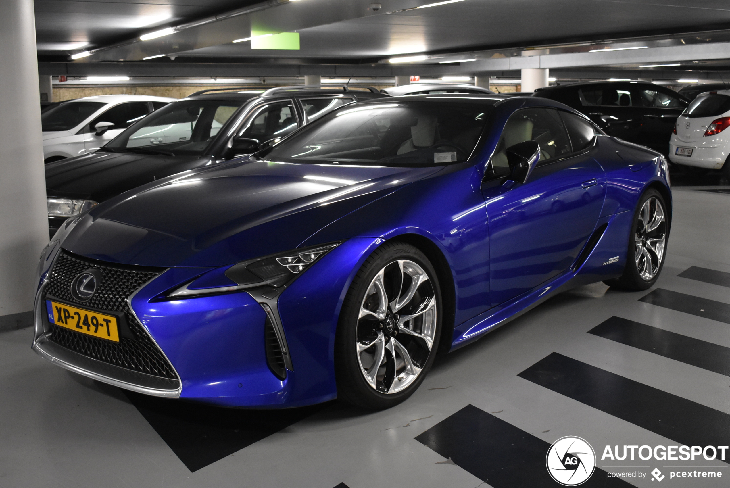 Lexus LC 500h Structural Blue Edition