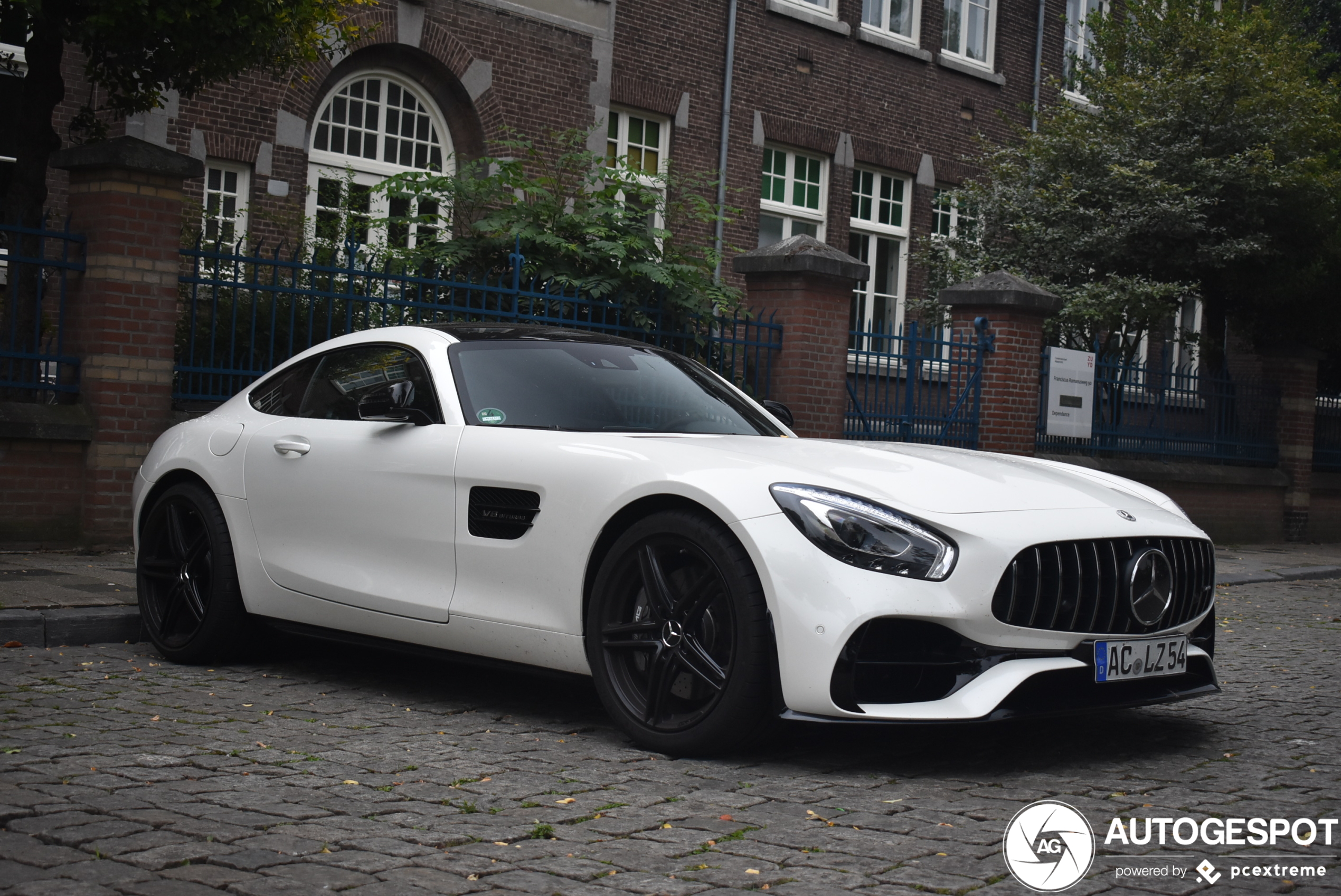 Mercedes-AMG GT C190 2017