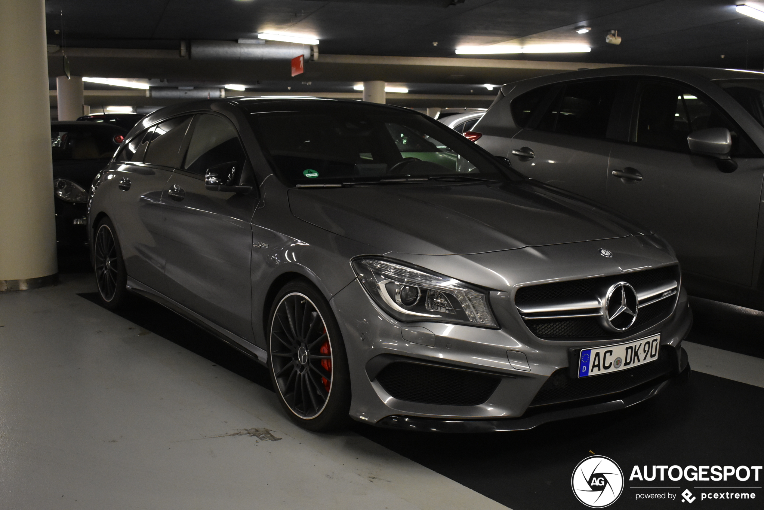 Mercedes-Benz CLA 45 AMG Shooting Brake