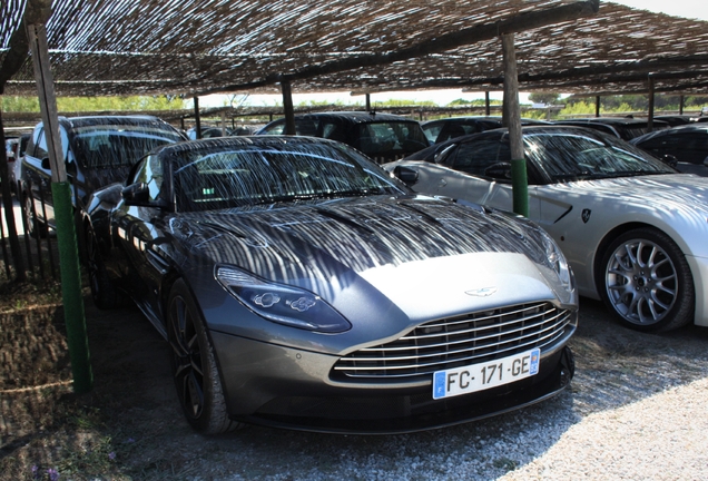 Aston Martin DB11