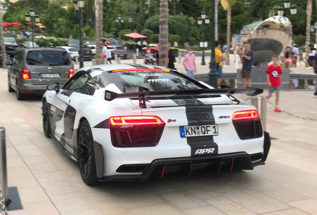 Audi R8 V10 Plus 2015