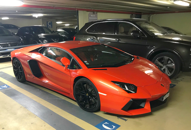 Lamborghini Aventador LP700-4