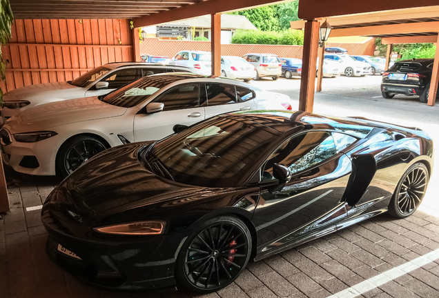 McLaren GT