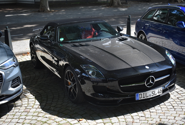 Mercedes-Benz SLS AMG GT Roadster Final Edition