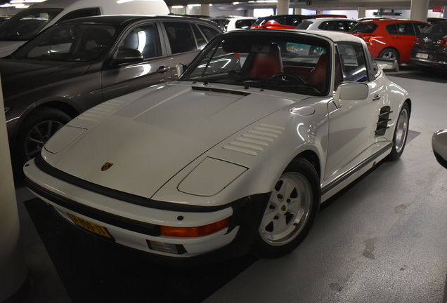 Porsche 930 Turbo Targa Flatnose