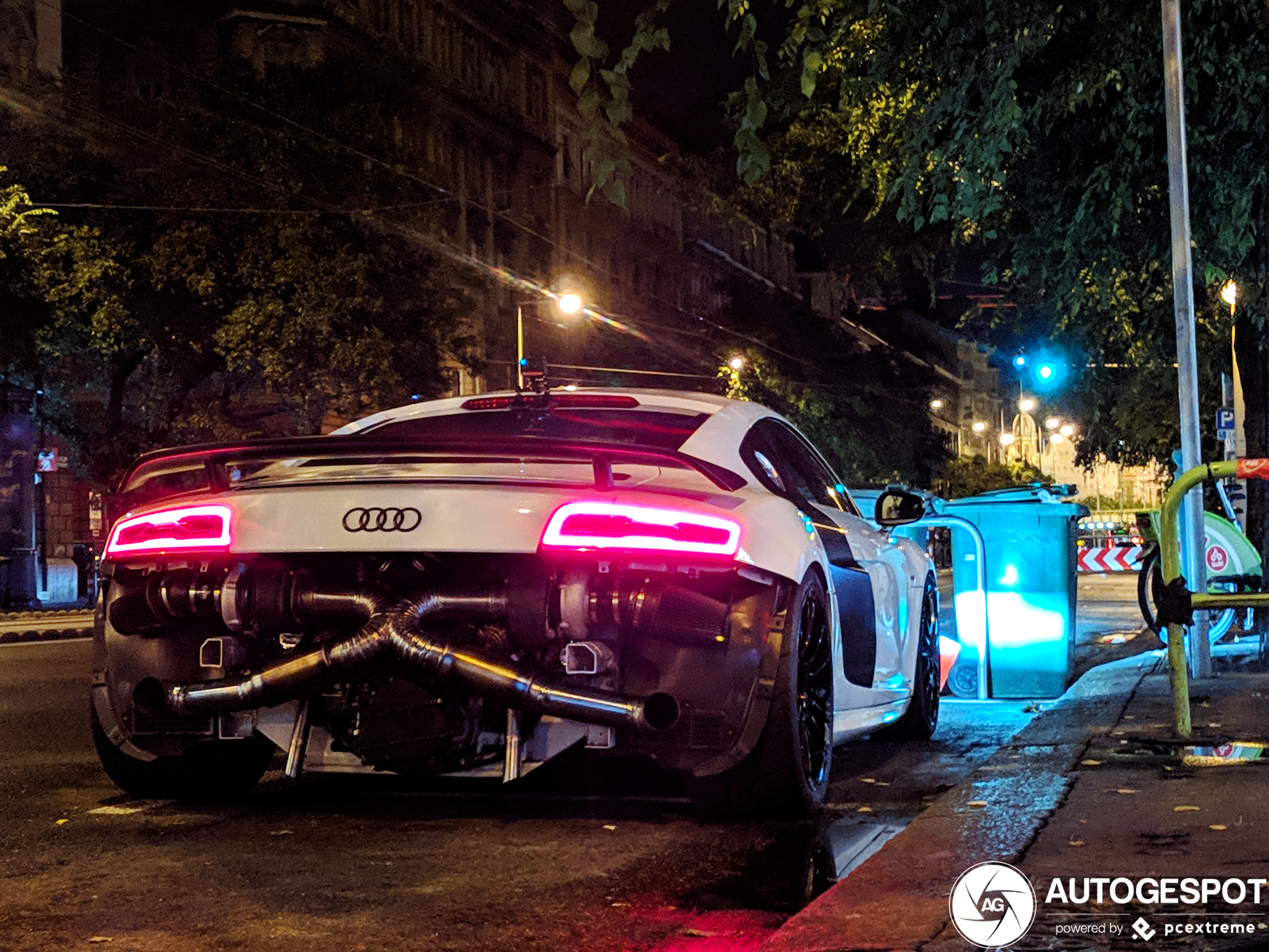 Nee, deze Audi R8 V10 heeft geen schade gehad