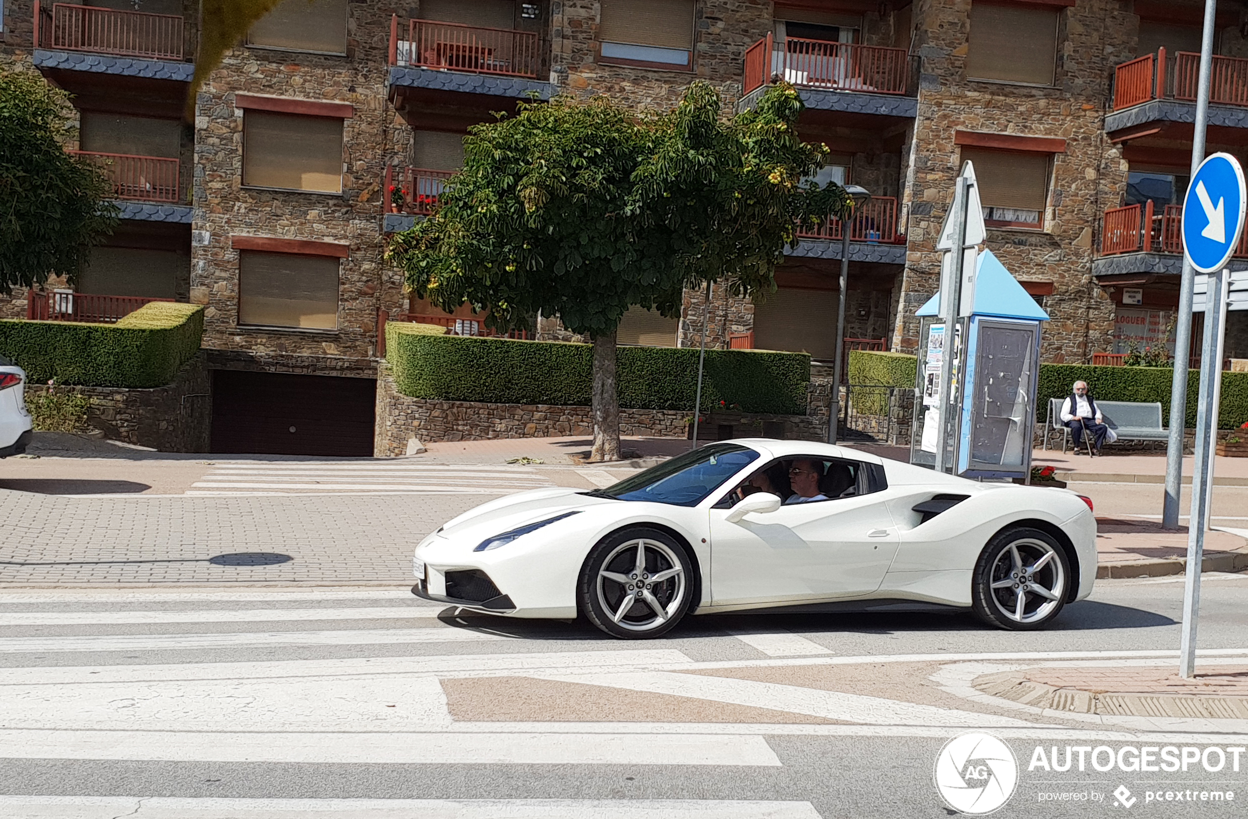 Ferrari 488 Spider