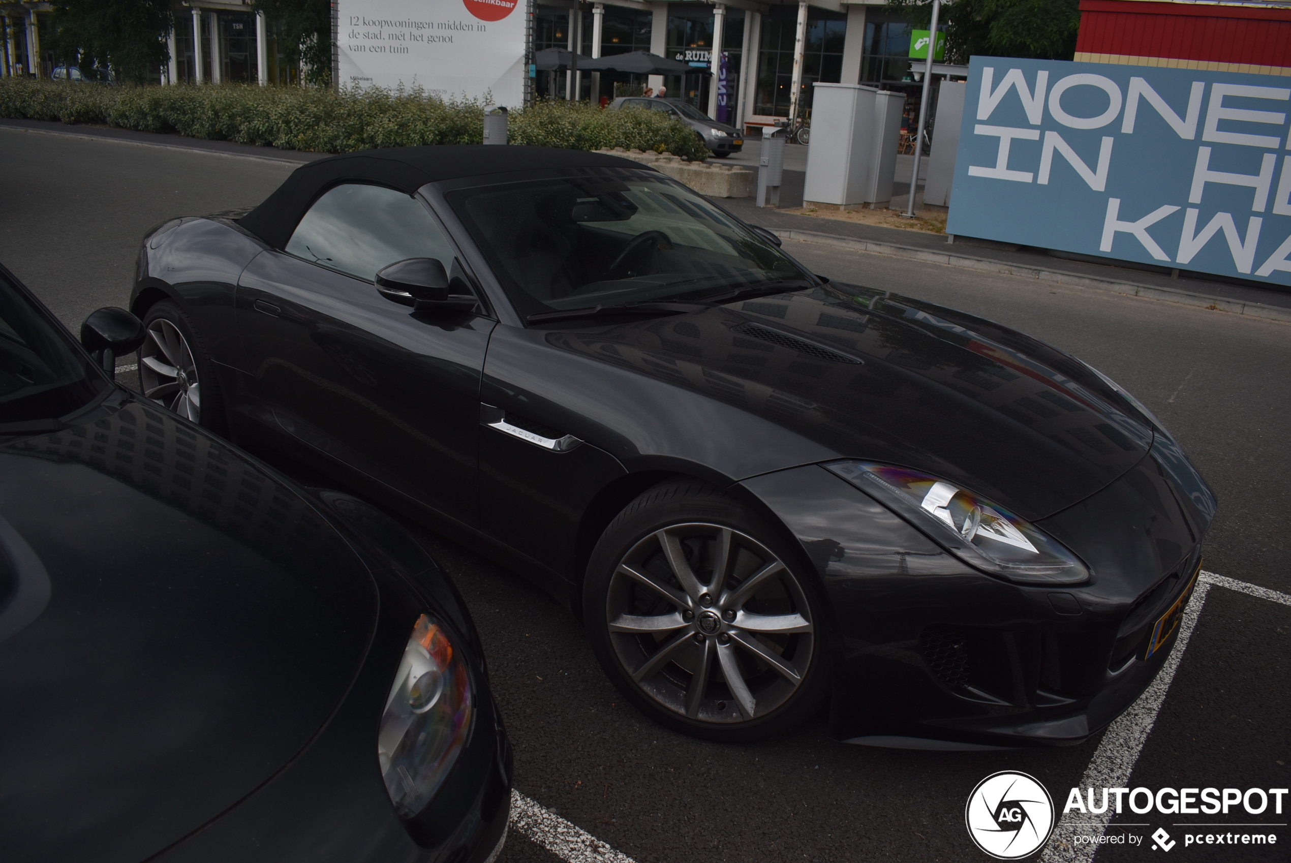 Jaguar F-TYPE S Convertible