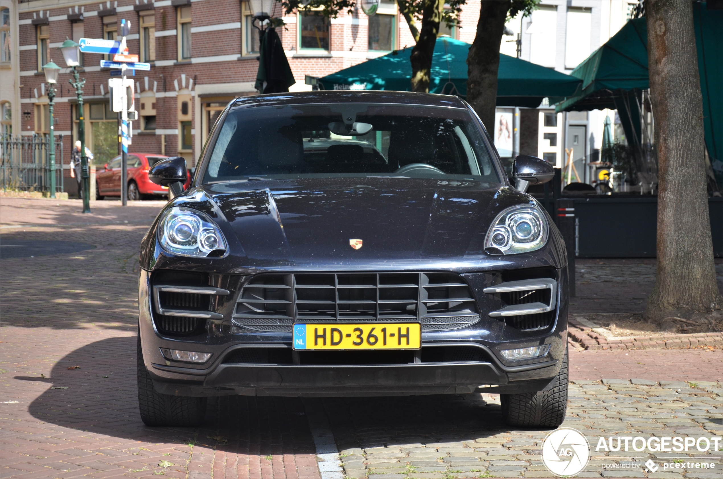 Porsche 95B Macan Turbo