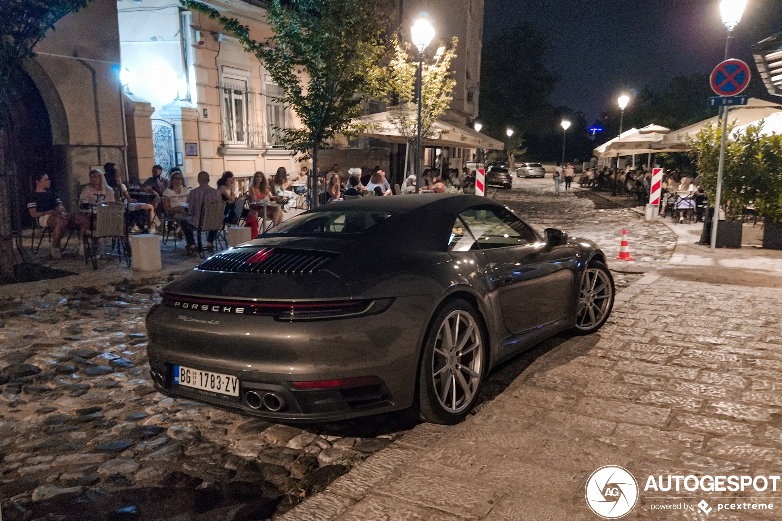 Porsche 992 Carrera 4S Cabriolet