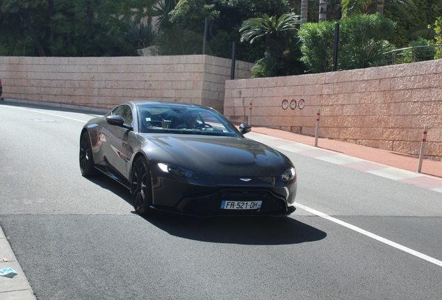 Aston Martin V8 Vantage 2018