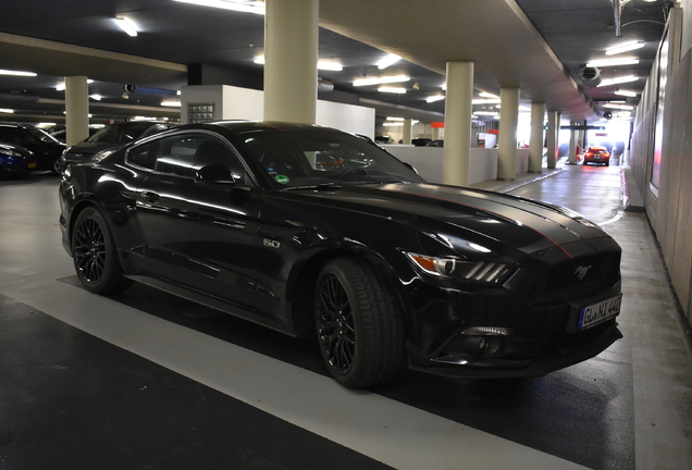 Ford Mustang GT 2015