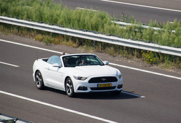 Ford Mustang GT Convertible 2015