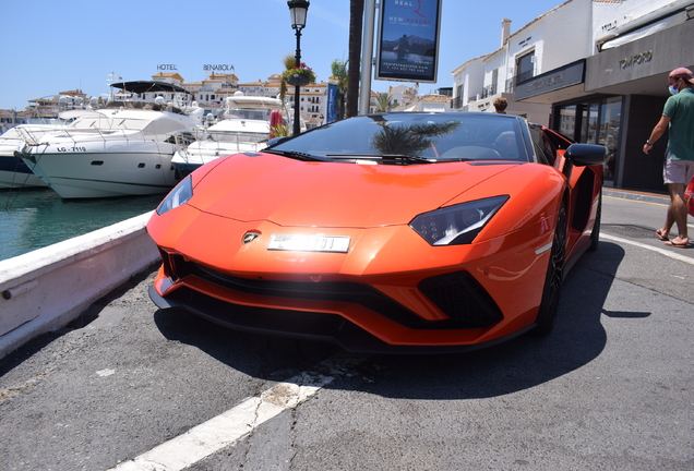 Lamborghini Aventador S LP740-4 Roadster