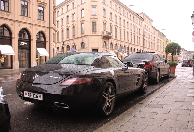 Mercedes-Benz SLS AMG