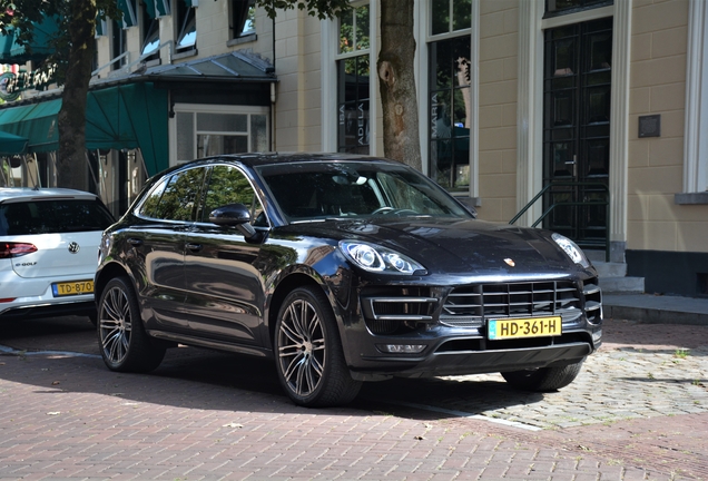 Porsche 95B Macan Turbo