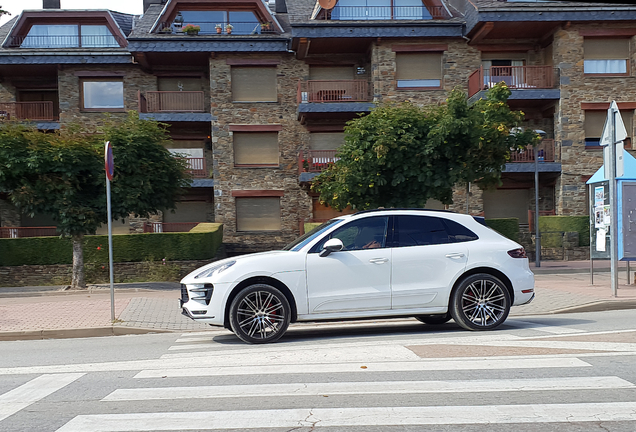 Porsche 95B Macan Turbo