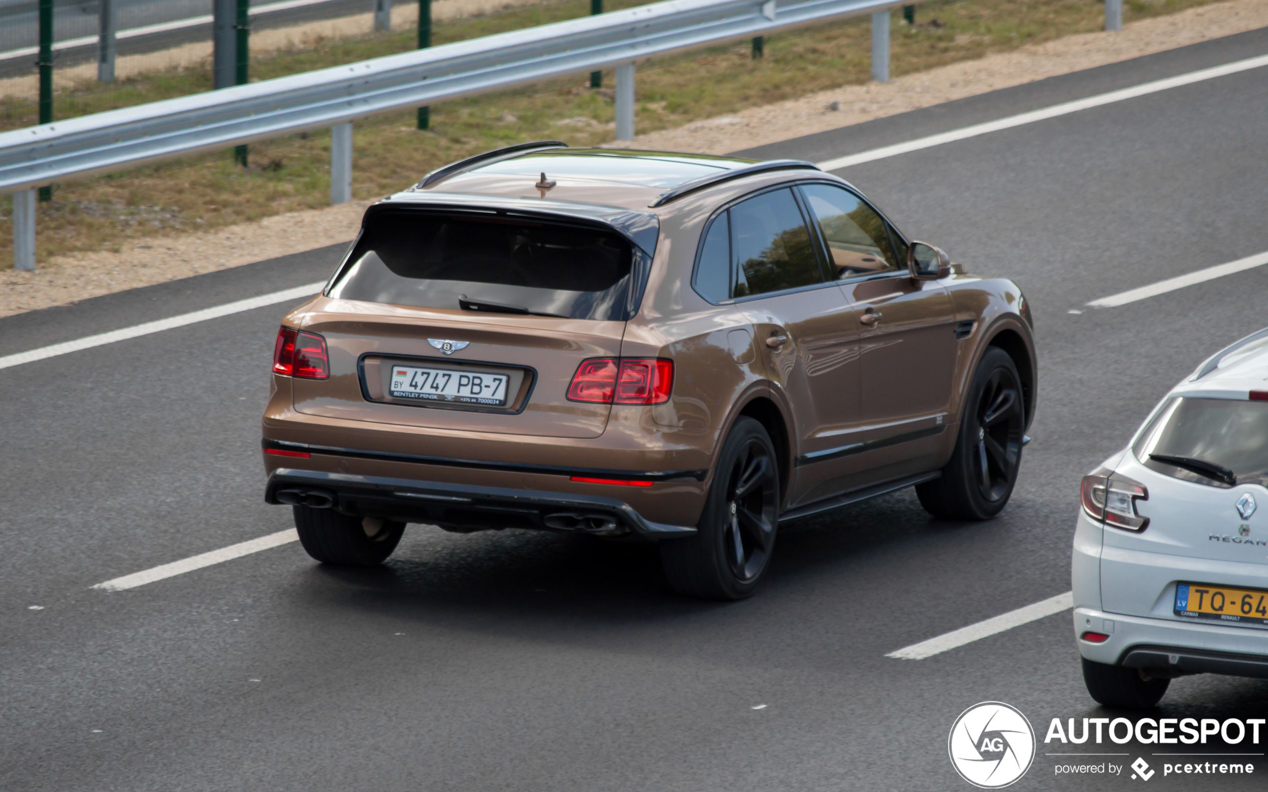 Bentley Bentayga V8