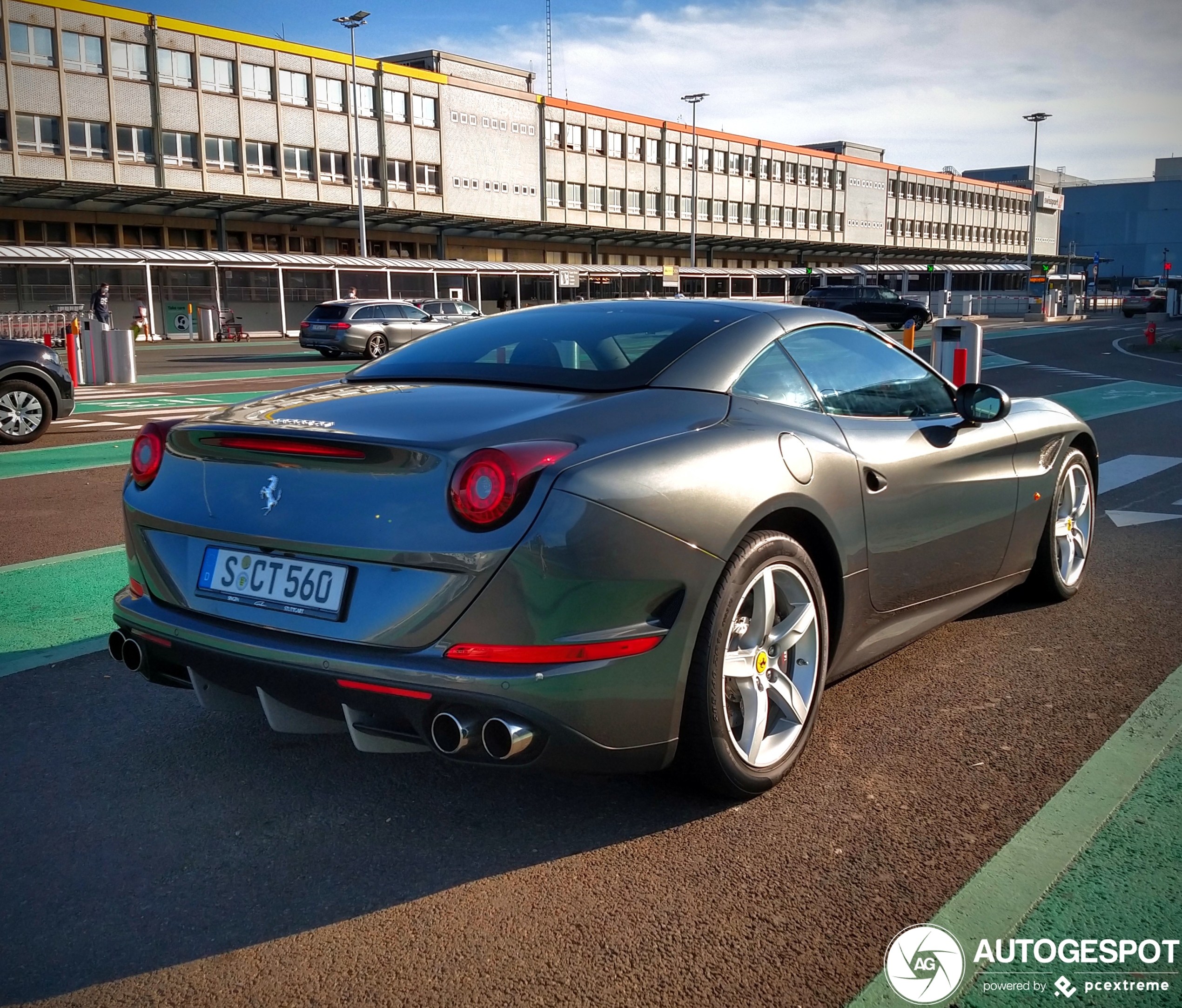 Ferrari California T