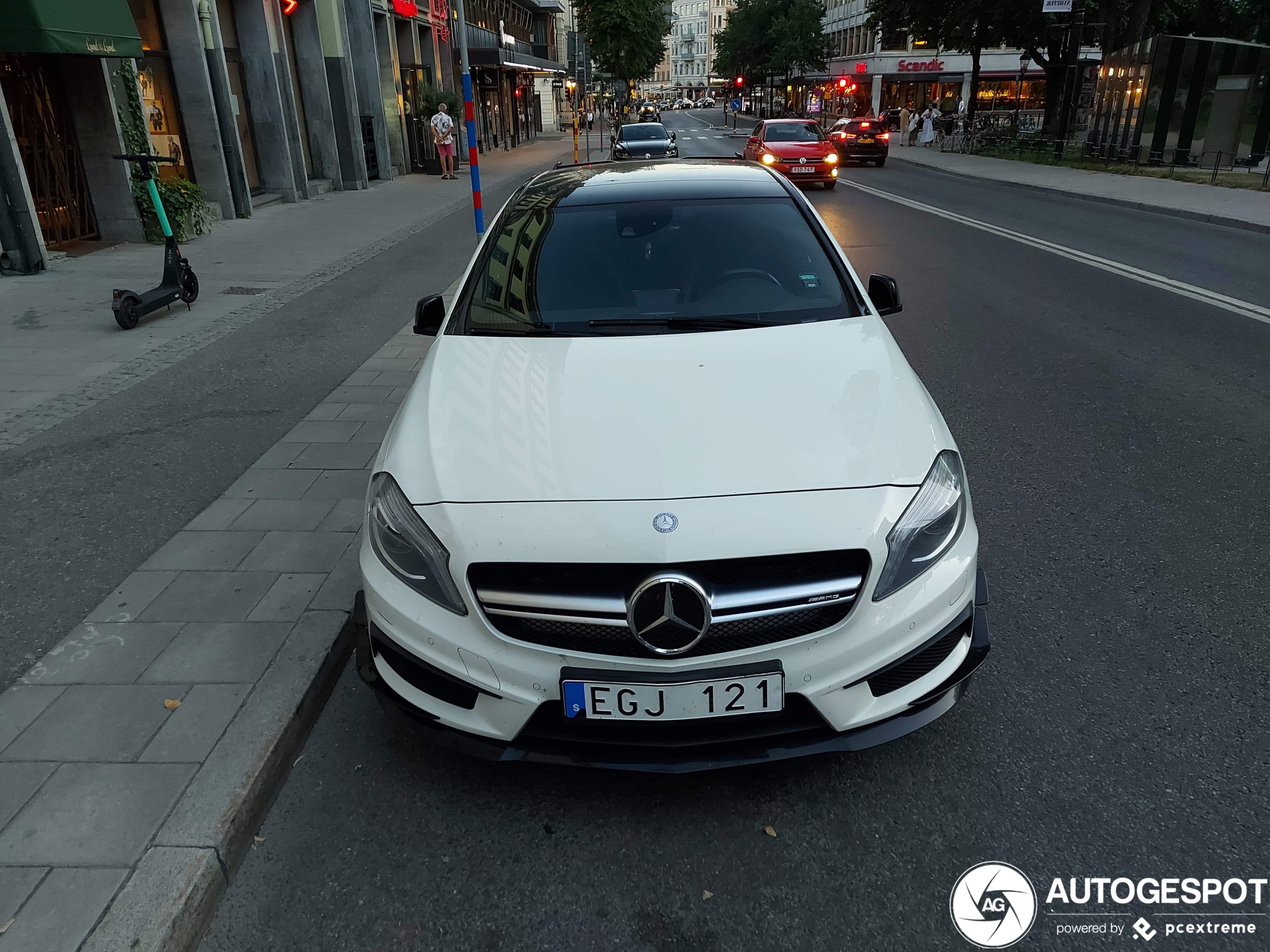 Mercedes-Benz A 45 AMG