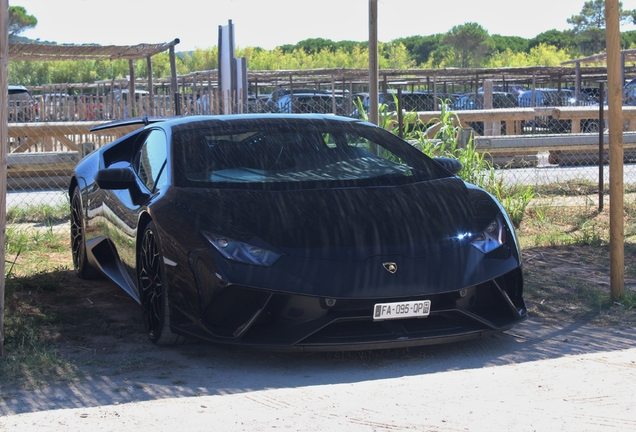 Lamborghini Huracán LP640-4 Performante