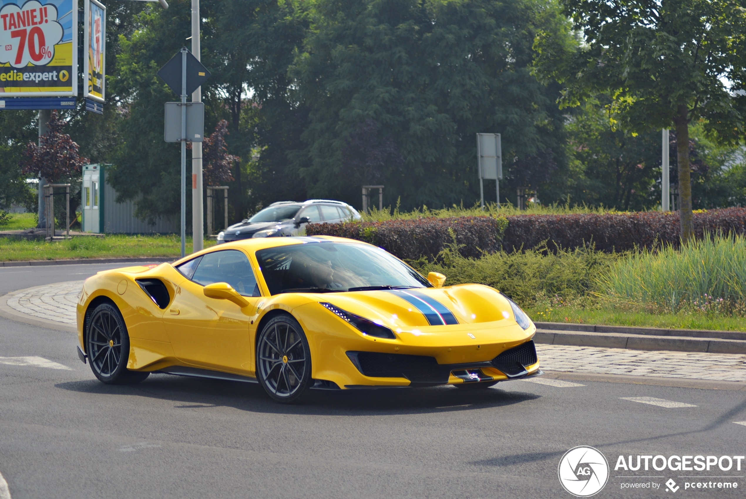 Ferrari 488 Pista