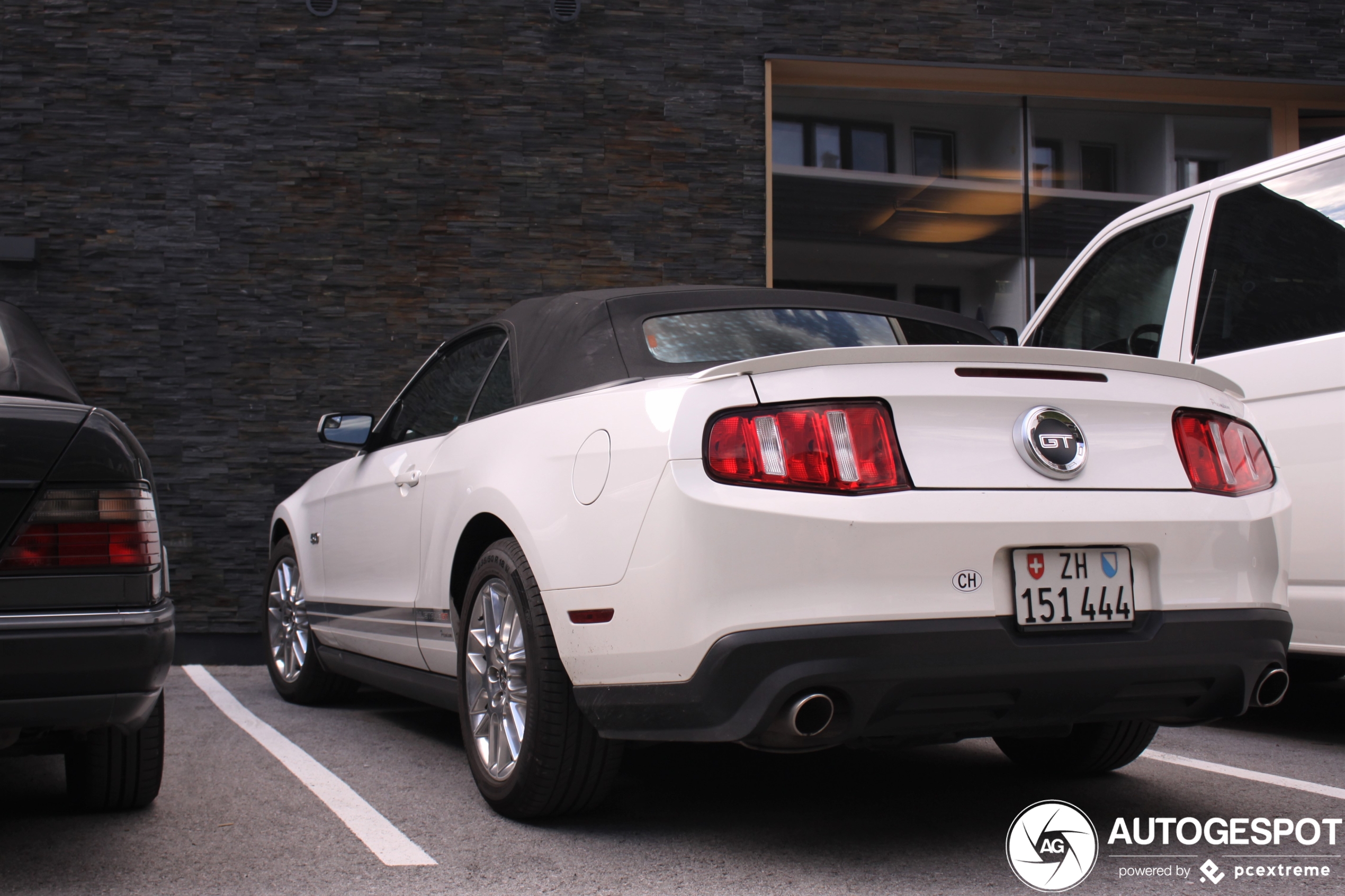 Ford Mustang GT Convertible 2011