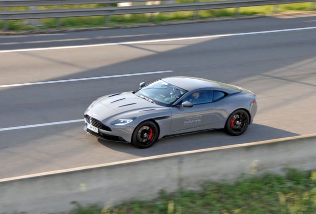 Aston Martin DB11