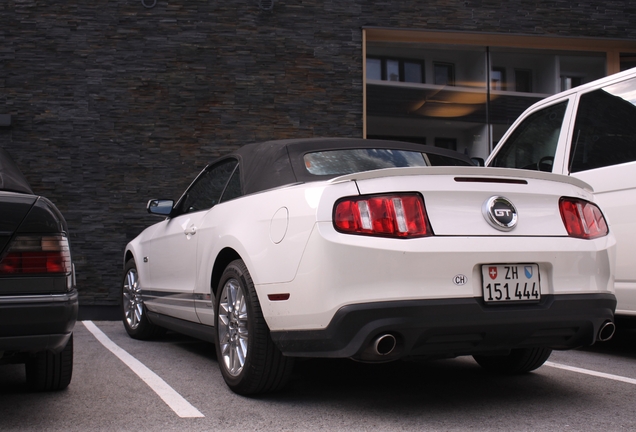 Ford Mustang GT Convertible 2011