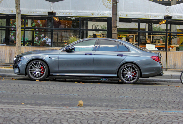 Mercedes-AMG E 63 S W213