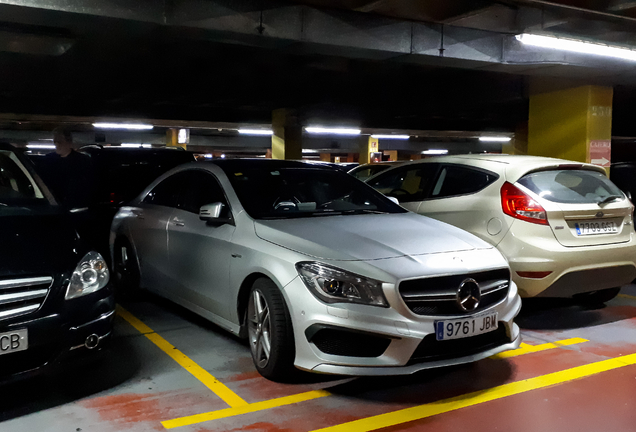 Mercedes-Benz CLA 45 AMG C117