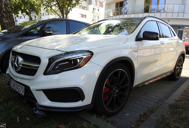 Mercedes-AMG GLA 45 X156