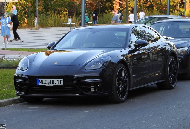 Porsche 971 Panamera Turbo S E-Hybrid