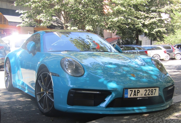 Porsche 992 Carrera 4S