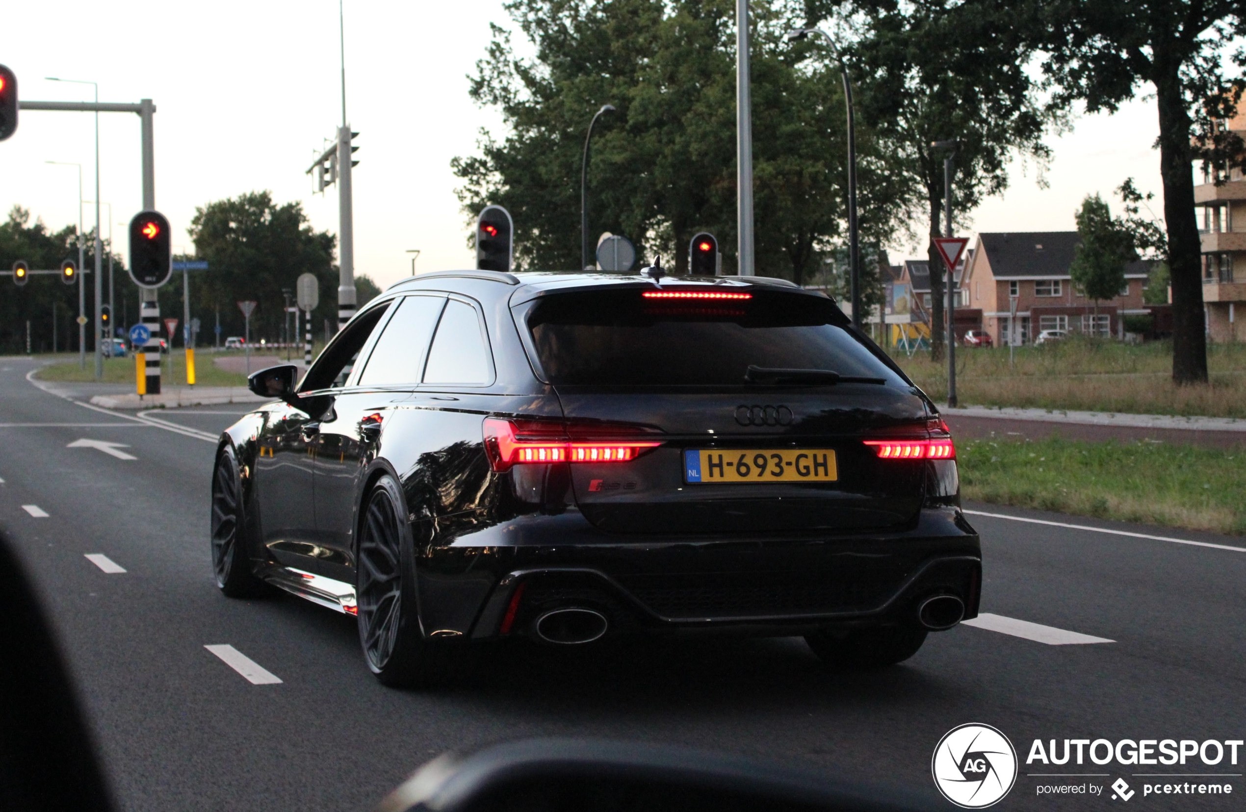 Audi RS6 Avant C8