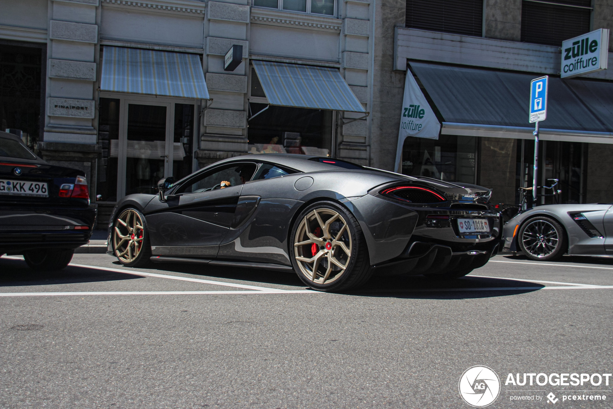 McLaren 570S