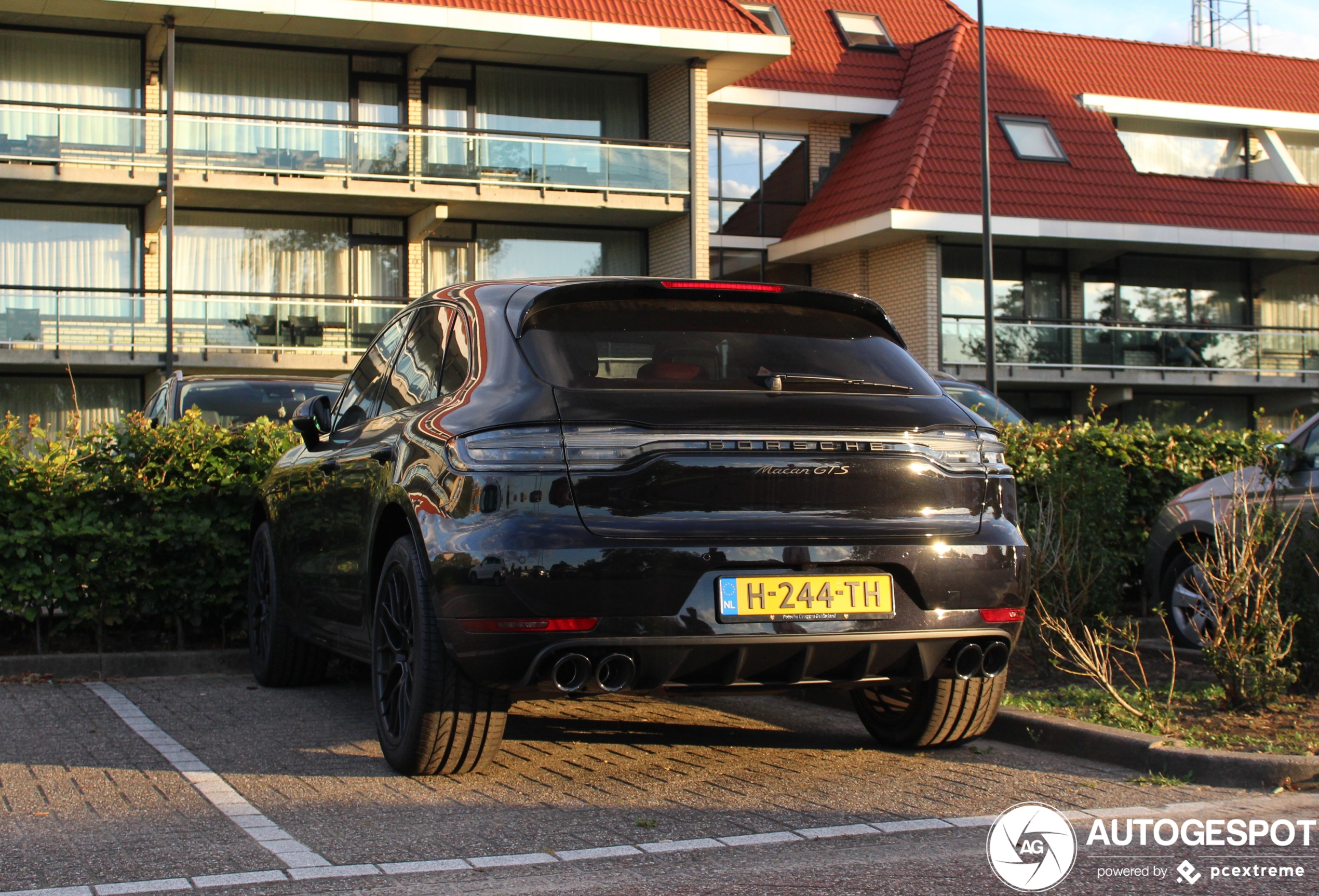 Porsche 95B Macan GTS MkII