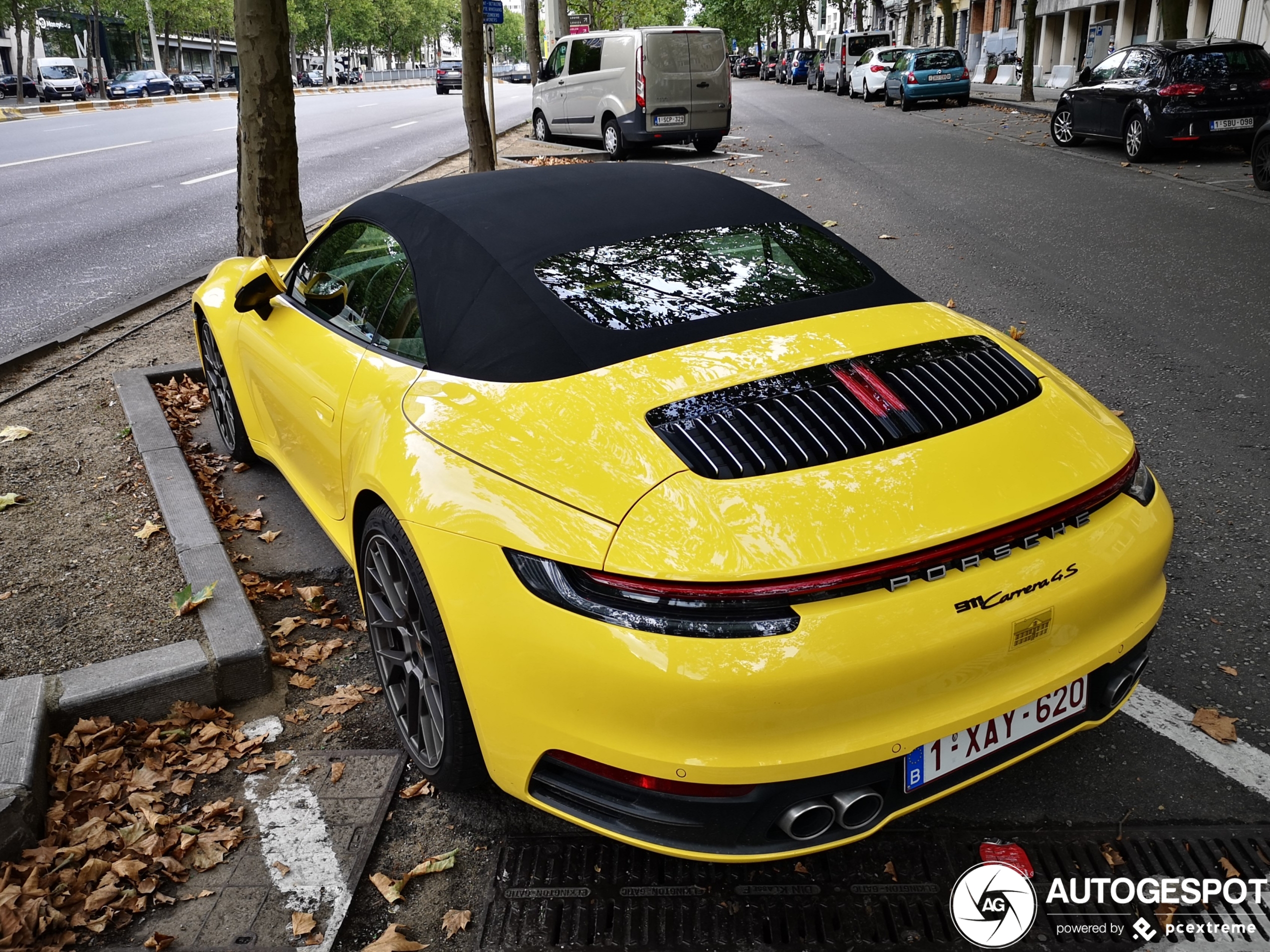 Porsche 992 Carrera 4S Cabriolet